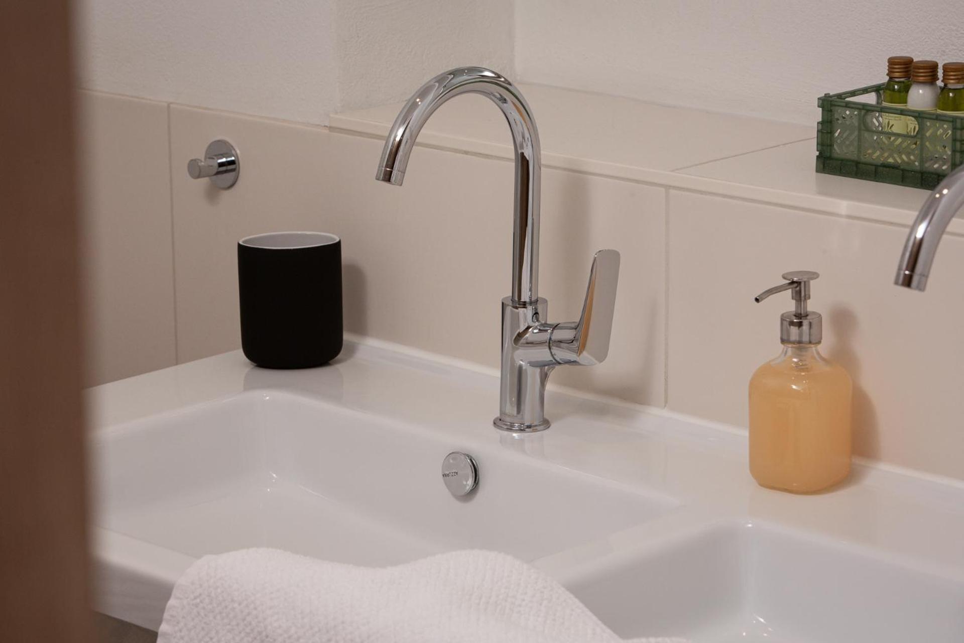 נידרנסיל Alpine View Apartments חדר תמונה