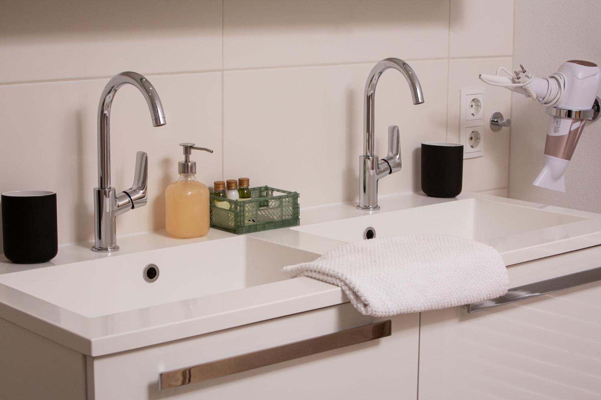 נידרנסיל Alpine View Apartments חדר תמונה