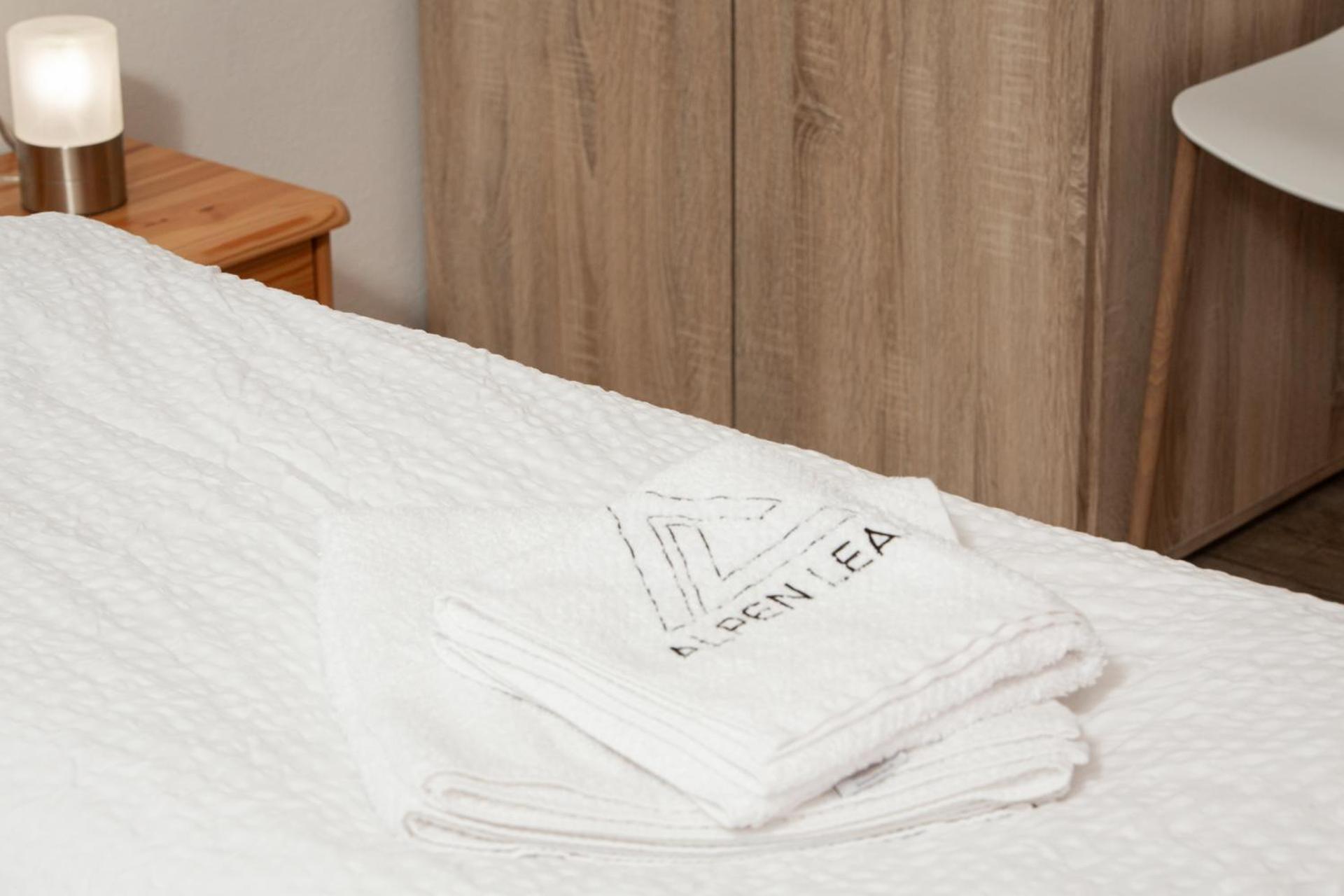 נידרנסיל Alpine View Apartments חדר תמונה